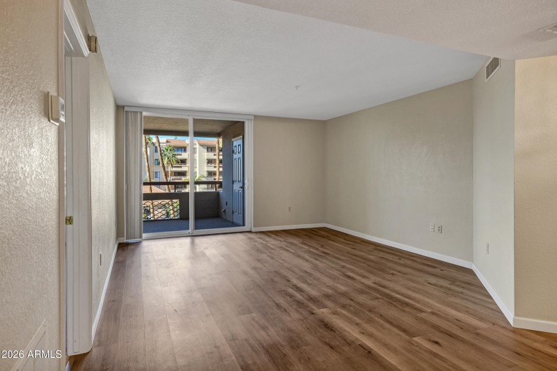 4200 N Miller Rd #321-3