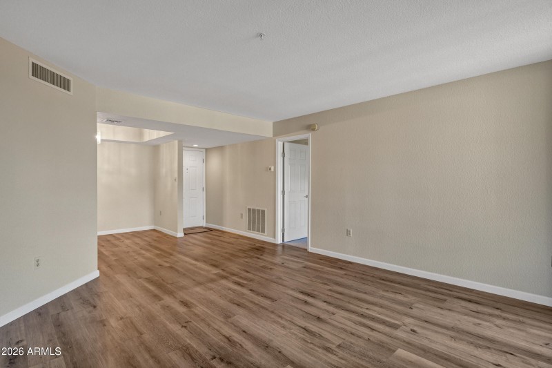 4200 N Miller Rd #321-4