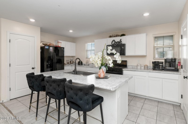 16261 W La Ventilla Way-large-009-018-16