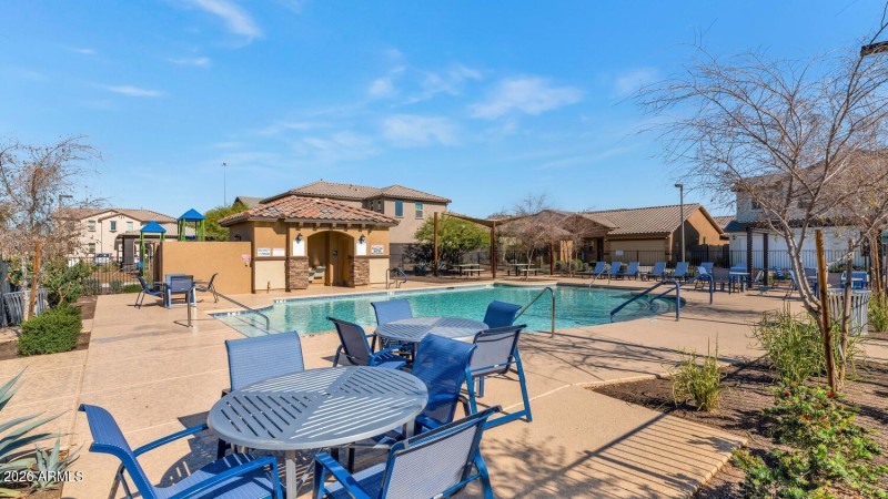 16261 W La Ventilla Way-large-024-024-16