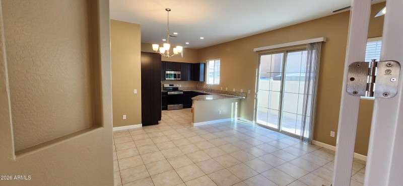 7) 66529-695bedf9548d8