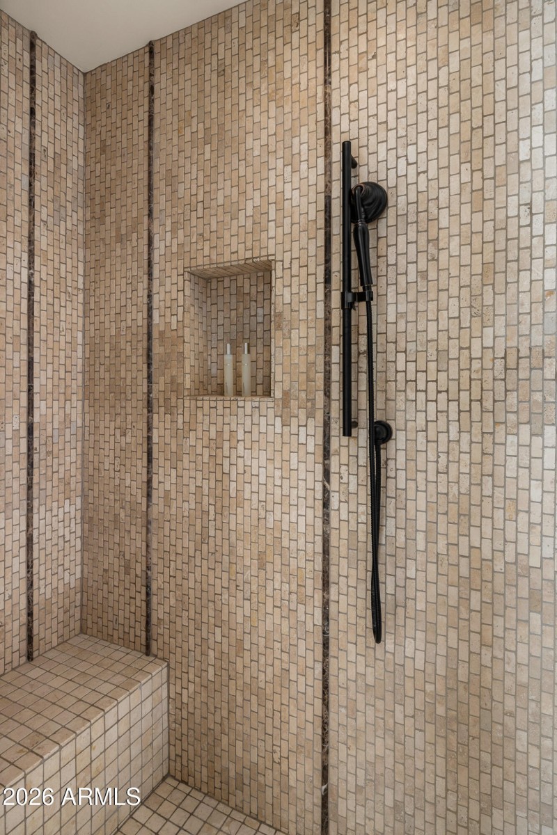 57casita bath_shower