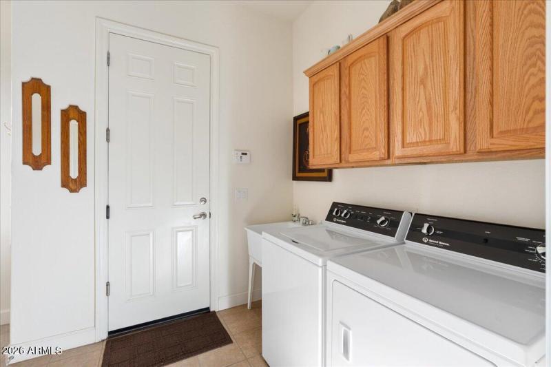 25-Laundry Room