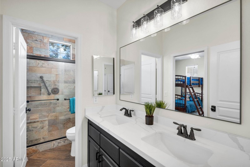 36-web-or-mls-21718 E Cherry Wood Dr-33