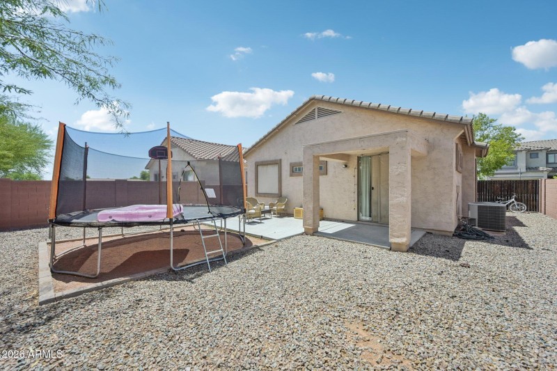 25-web-or-mls-S Bristol-S1008-025