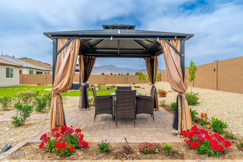 18542 W Seldon Ln - 50