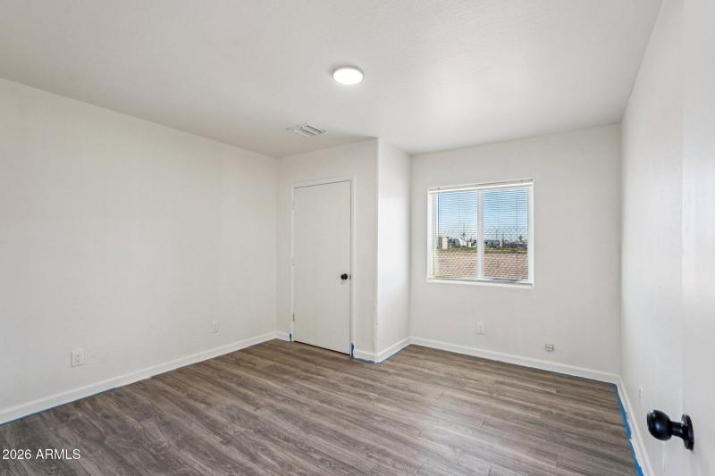 20-web-or-mls-E Pueblo Ave-S1201-020