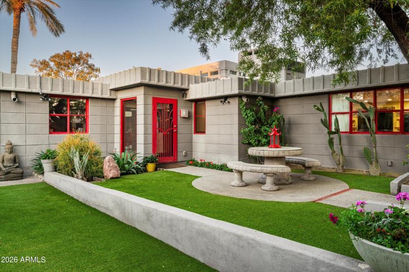 FRANK LLOYD WRIGHT BUILT