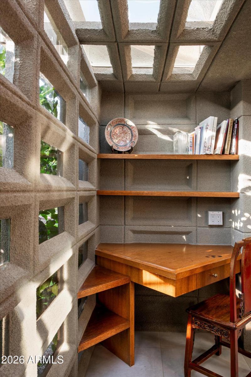 Frank Lloyd Wright Office