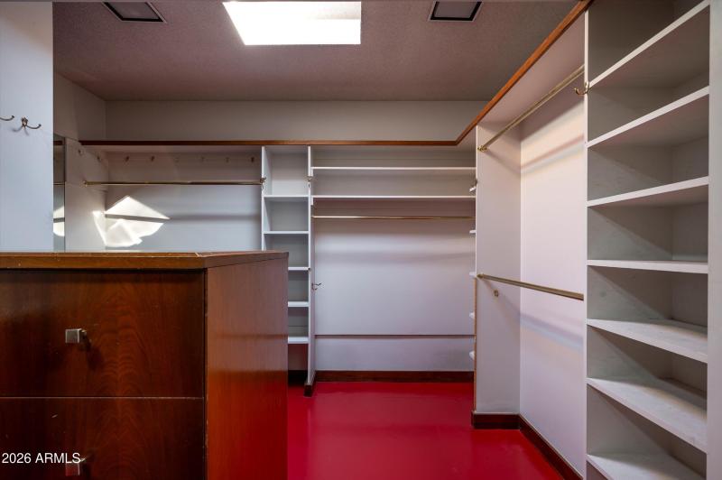 Primary WI-Closets (2)