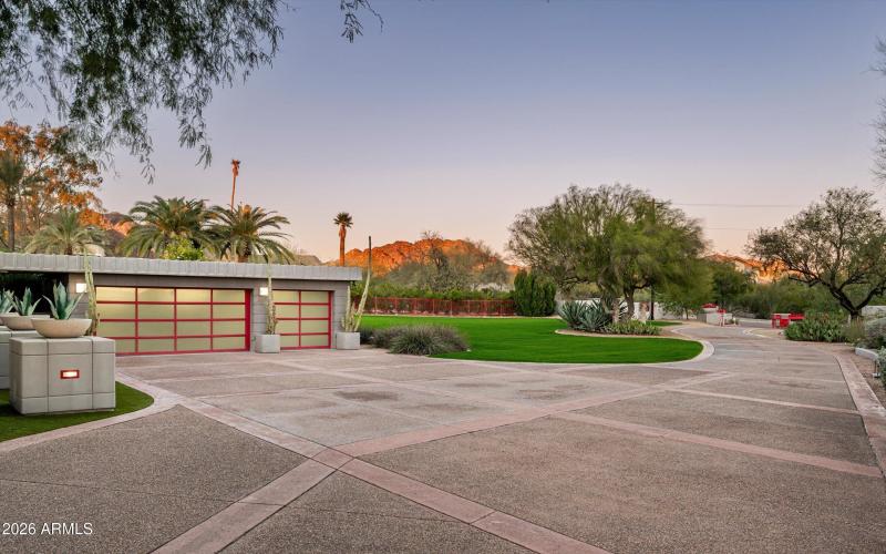 Motor Court & Parking