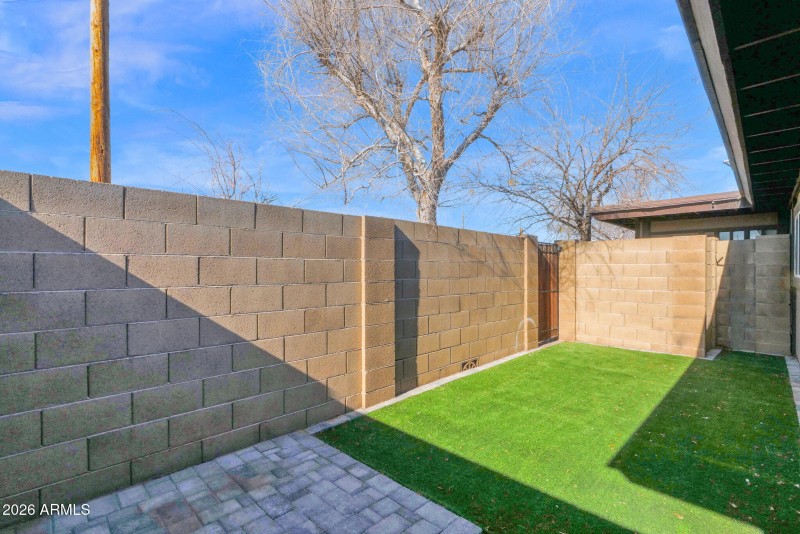 22-web-or-mls-P1437279