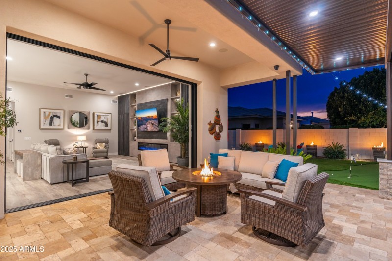 Disappering Wall of Glass