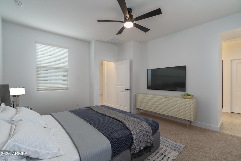 10VS) PRIMARY BEDROOM