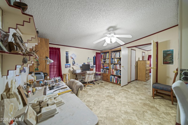 15728 W Prickly Pear00041