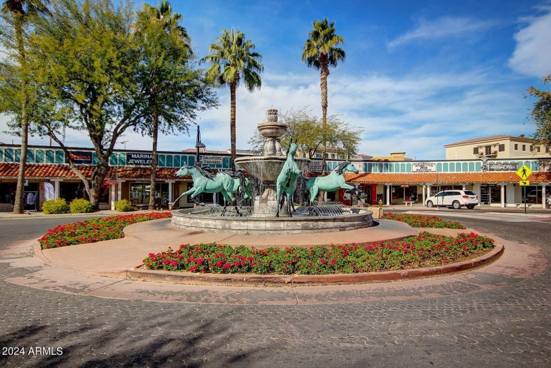 Local Artists & Shops