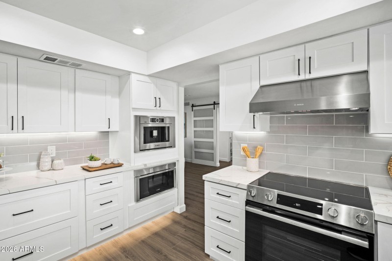 118-web-or-mls-8537 E San Felipe Dr Scot