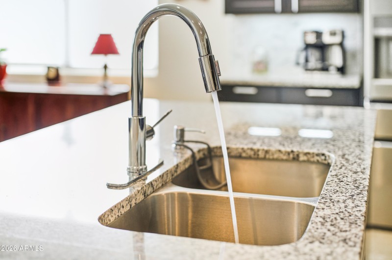 3480 N Cinnabar Ln-10