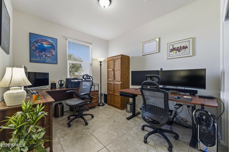 3480 N Cinnabar Ln-28