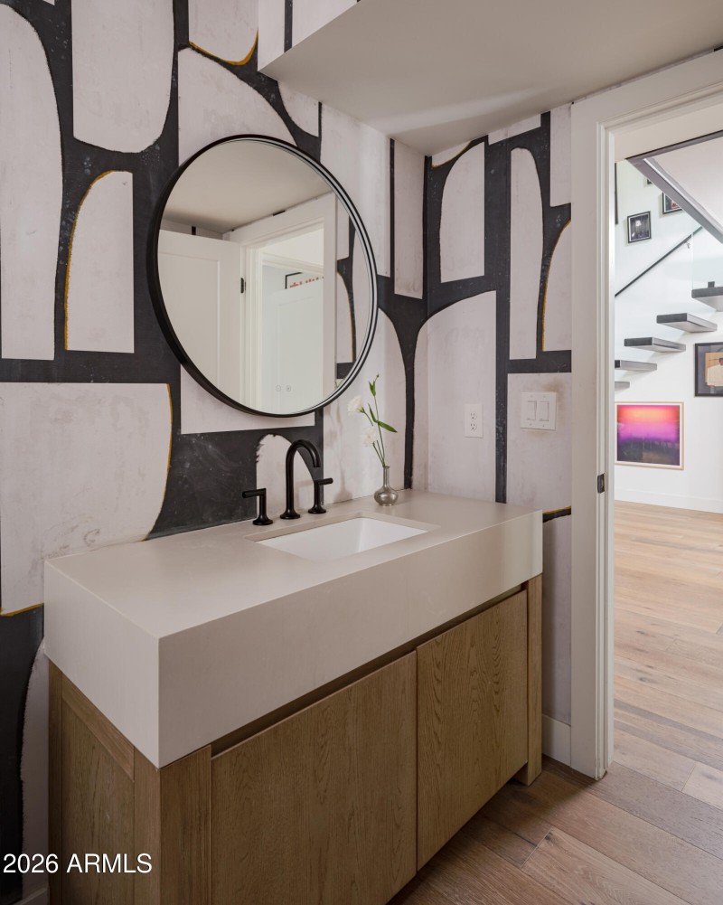 JR36 RPrice Bridgewood Beadle - 0817 WEB