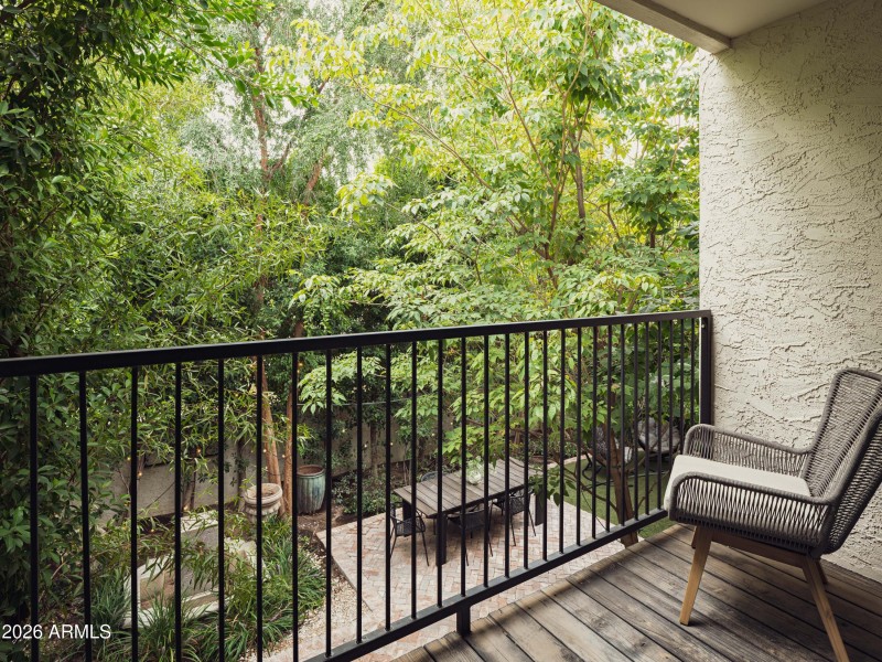 JR36 RPrice Bridgewood Beadle - 0704 WEB