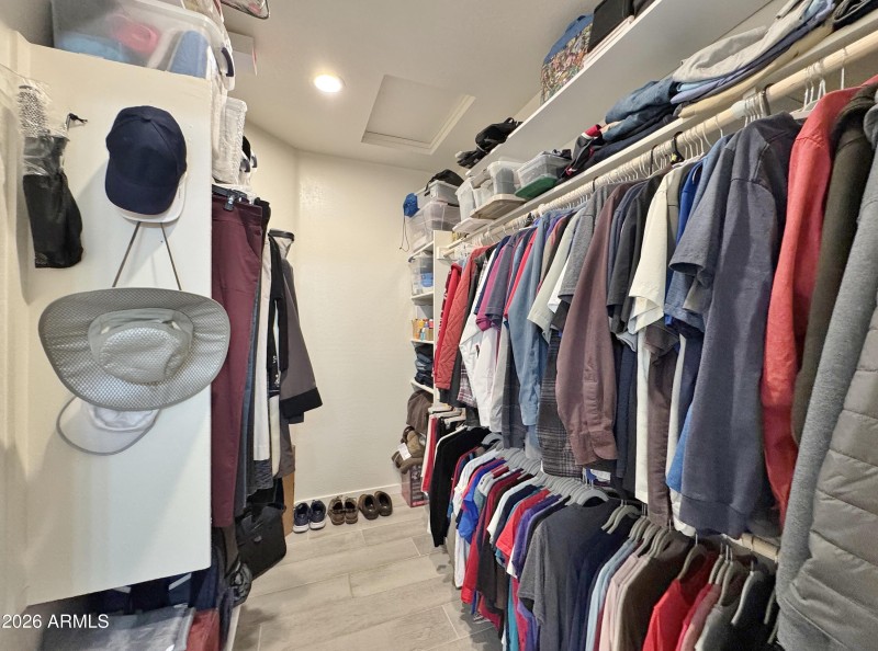 Huge walk in closet w/shelving