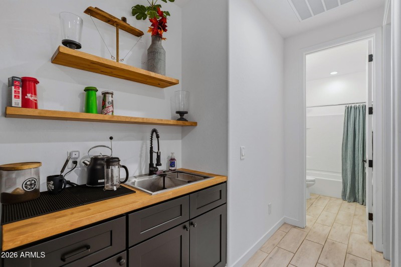 18-web-or-mls-Interior Bajada Rd --14