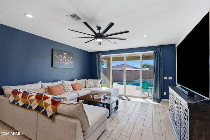 23-web-or-mls-Interior Bajada Rd --1