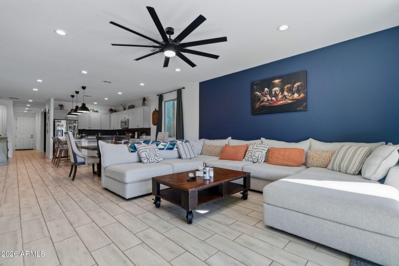 24-web-or-mls-Interior Bajada Rd --19