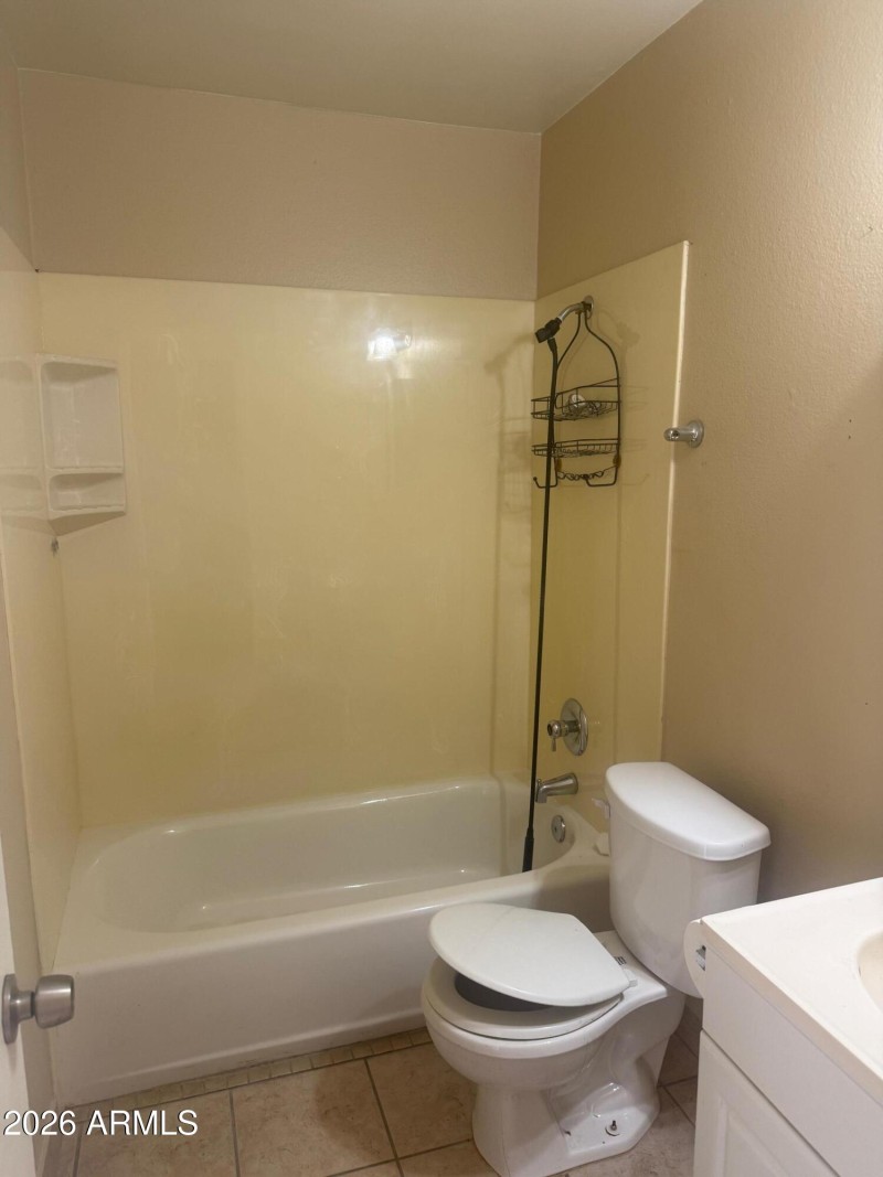 1622 East Campbell Avenue Guest Bathroom