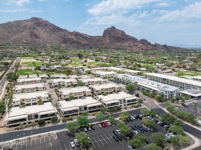 043_Mountain Shadows Community