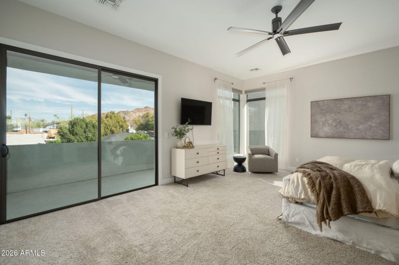 Stunning views of Camelback outside