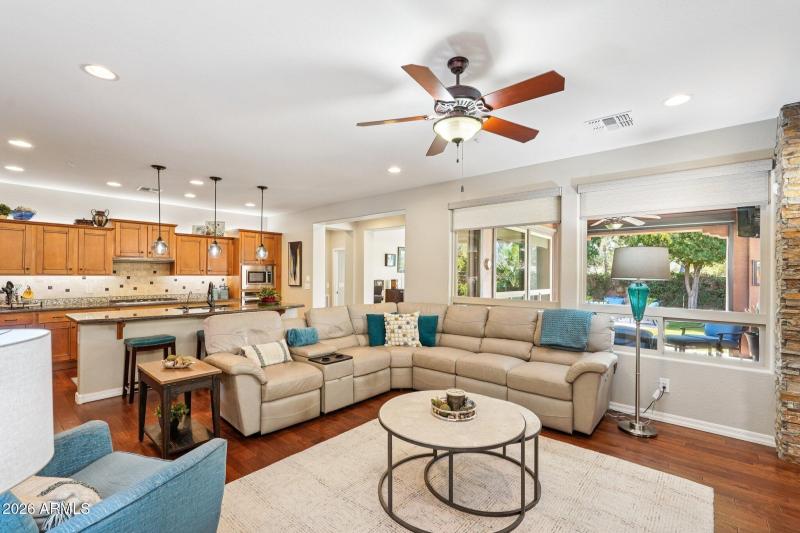 10-web-or-mls-N 127th Ln-S1301-010