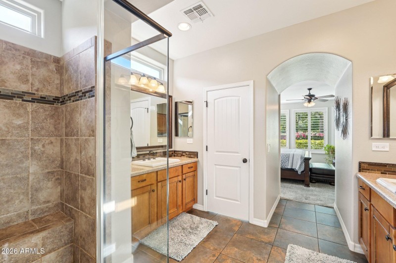 37-web-or-mls-N 127th Ln-S1301-037