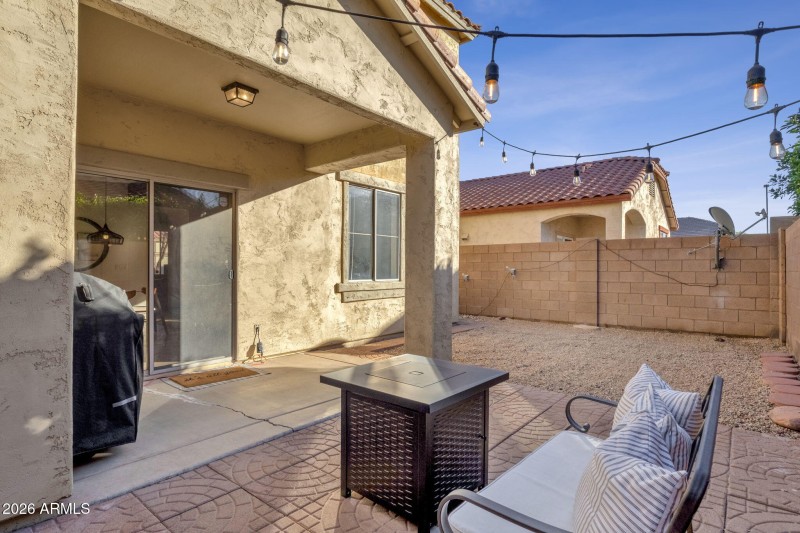 25-web-or-mls-6337-s-blake-st