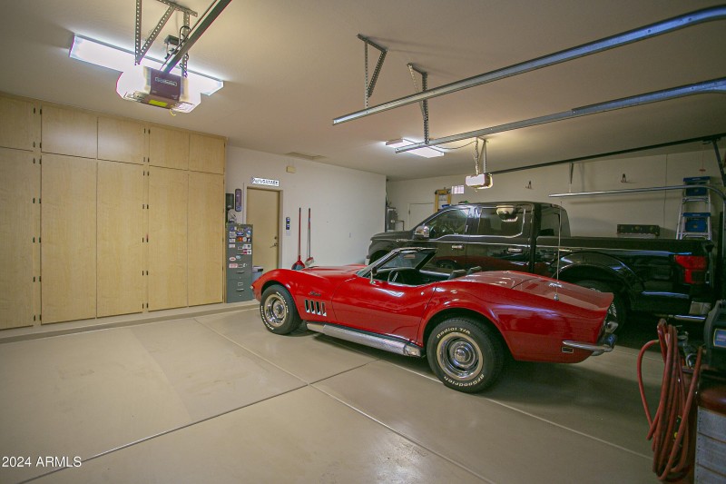 3 Bay Garage with cabinets!