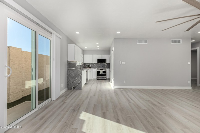 Emerald Scottsdale 10949 E Hope Dr 85259