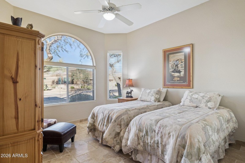 27-web-or-mls-7217-e-canyon-wren-dr