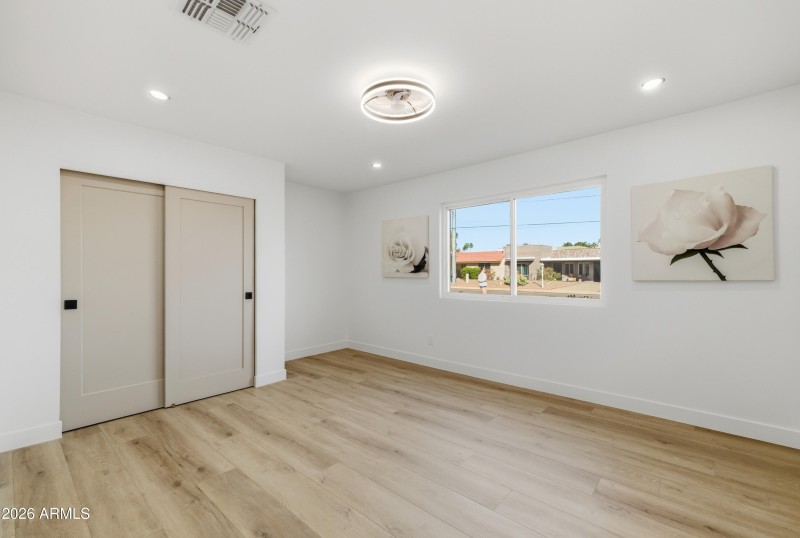 15-7761_E_Chaparral_Rd_11