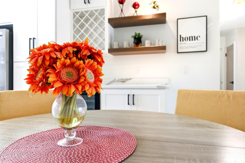 04-7761_E_Chaparral_Rd_29