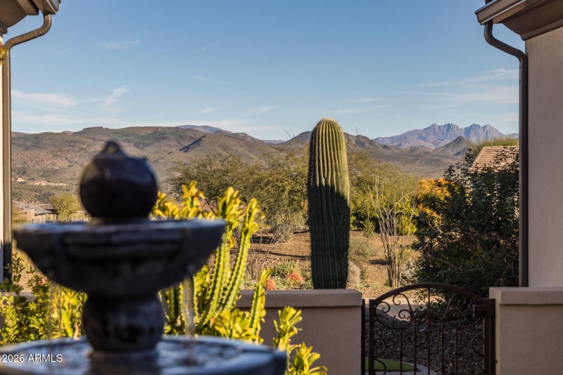 79) FRONT COURTYARD VIEW