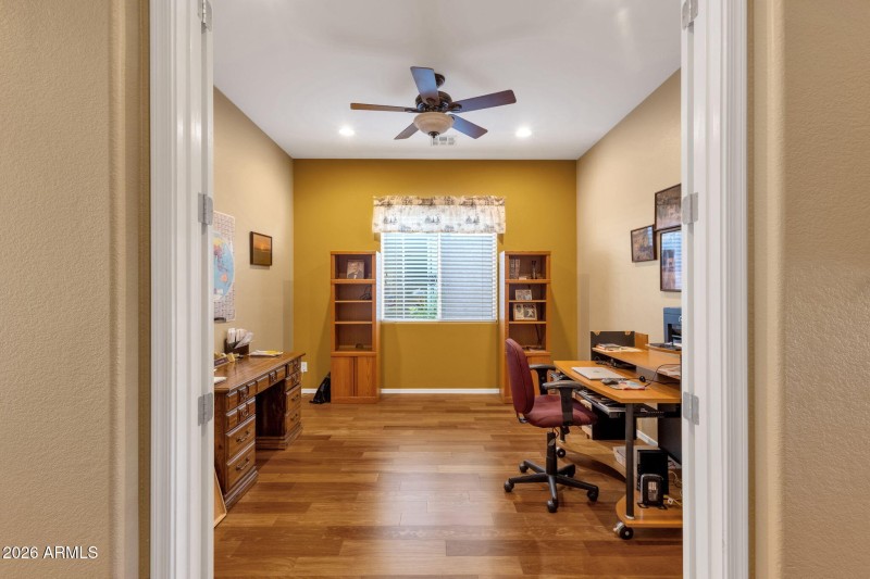 11-web-or-mls-4521-e-carob-dr