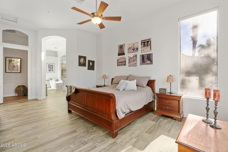 25-web-or-mls-13541-e-thoroughbred-trail