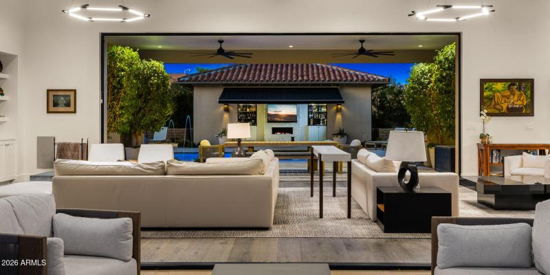 57indoor outdoor living2_twilight