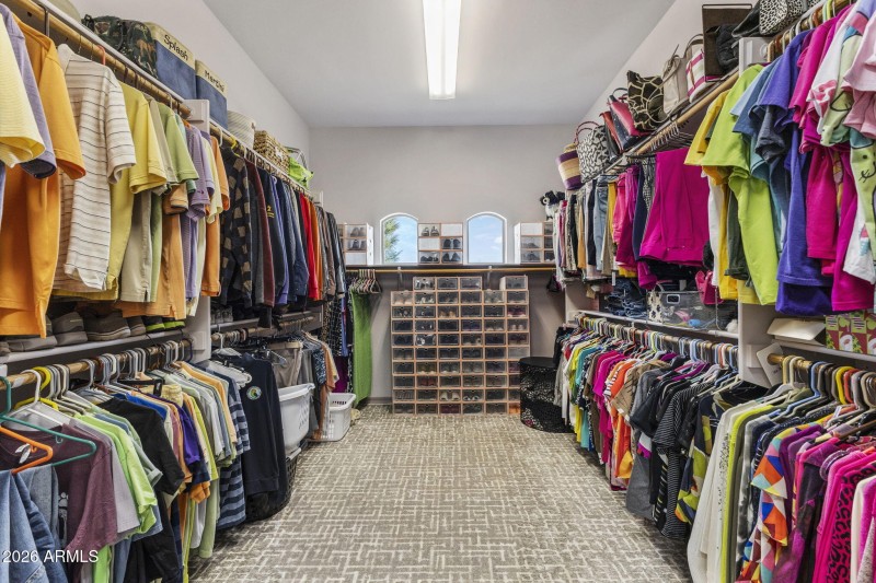 Primary - Huge Walk in