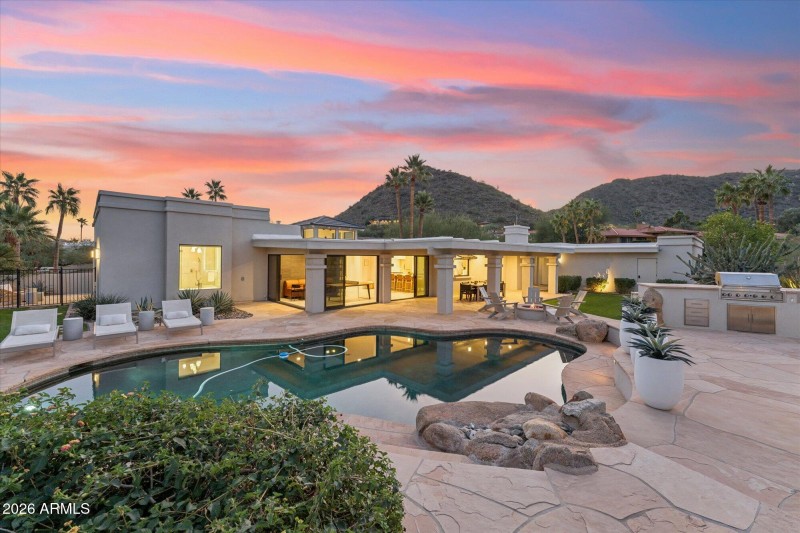 Paradise Valley or Palm Springs?