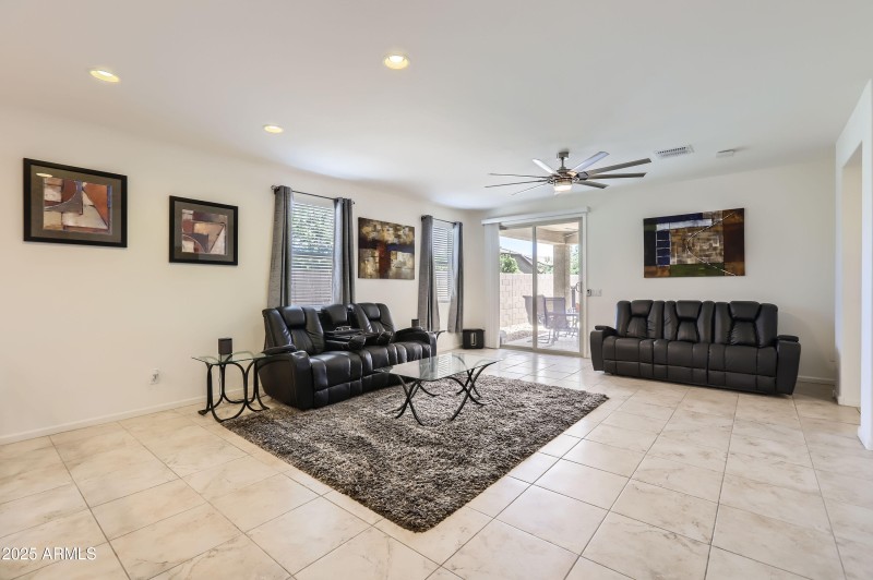 7665 W Fetlock Trail - MLS Sized - 005 -