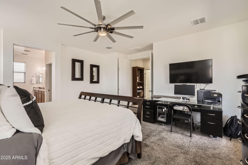 7665 W Fetlock Trail - MLS Sized - 014 -