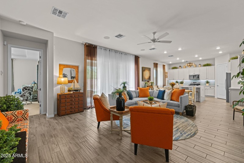 14-web-or-mls-2228 W Caldwell St, Phoeni