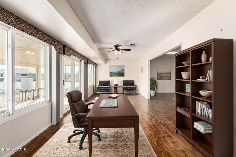 18-Kingswood - Home Office - Standard -